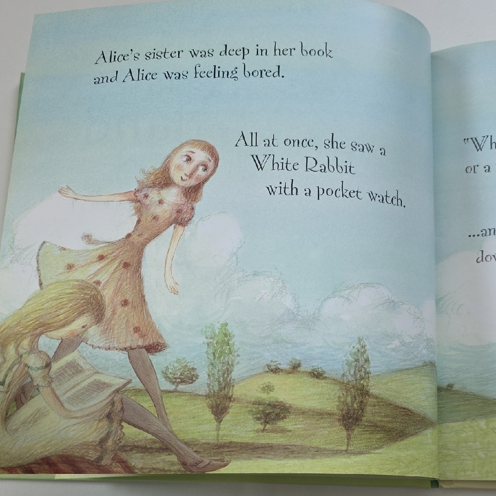 Alice in Wonderland Hardcover Book Illustrated By Mauro Evangelista - Picture 3 of 7